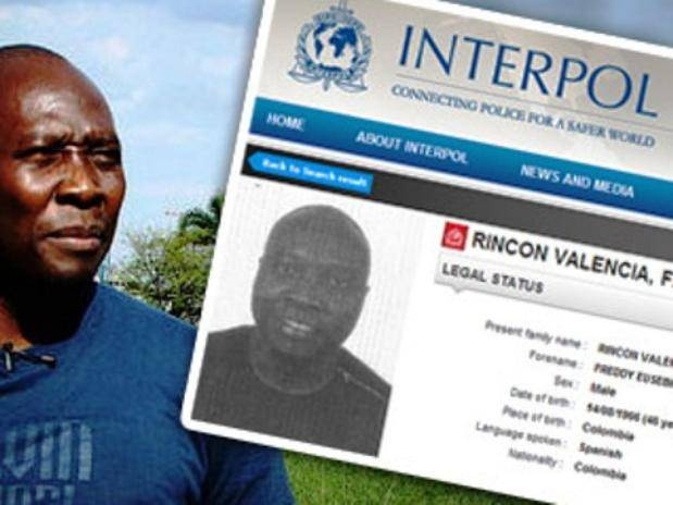 Cuu sao Real bi Interpol truy na hinh anh