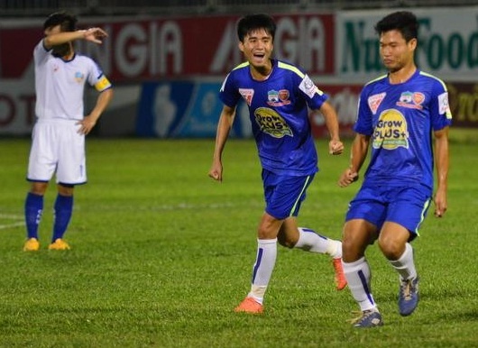 HAGL 2-2 Quang Nam: Dong Trieu giup chu nha thoat thua hinh anh