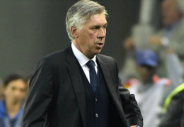 HLV Ancelotti: ‘Real thua vi thieu kien nhan’ hinh anh
