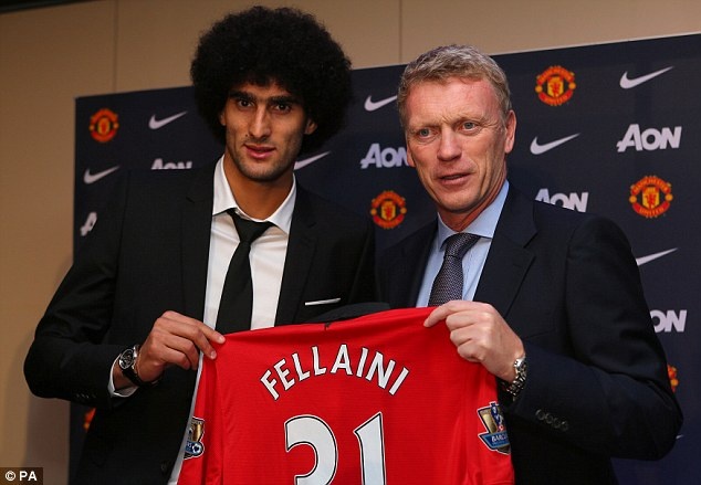 Fellaini thua nhan da khoc khi M.U sa thai David Moyes hinh anh