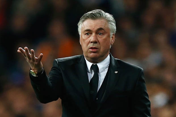 HLV Ancelotti doi mat voi an cam chi dao 2 tran hinh anh