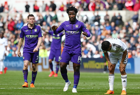 Swansea 2-4 Man City: Man xanh xay chac vi tri thu 2 hinh anh