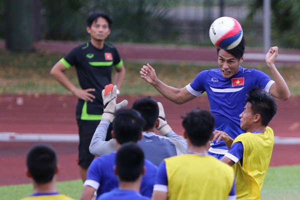 HLV Miura lo bai doi pho loi choi phong thu cua Dong Timor hinh anh