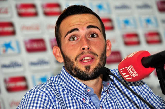 Barcelona chieu mo Aleix Vidal voi gia 7,5 trieu bang hinh anh