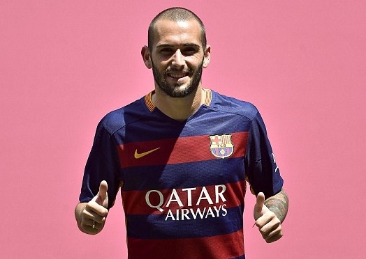 Barcelona ra mat tan binh dau tien he 2015 hinh anh