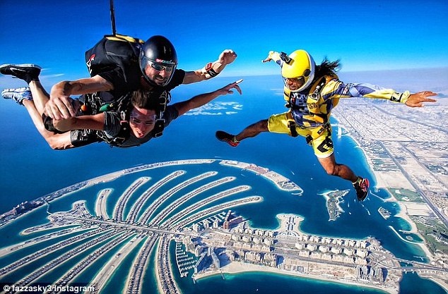 Samir Nasri choi tro nhay du mao hiem o Dubai hinh anh