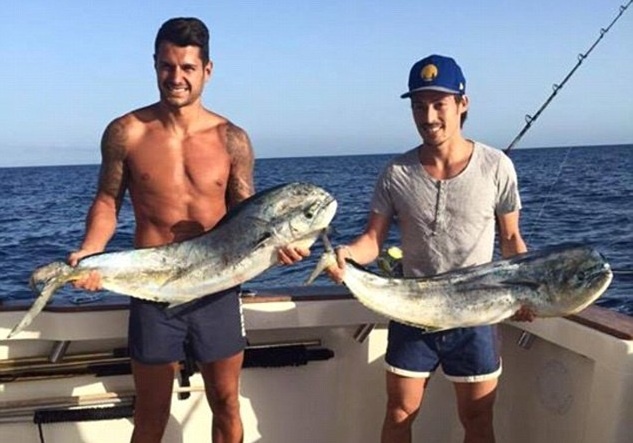 Bale tro tai choi golf, David Silva khoe anh cau duoc ca la hinh anh
