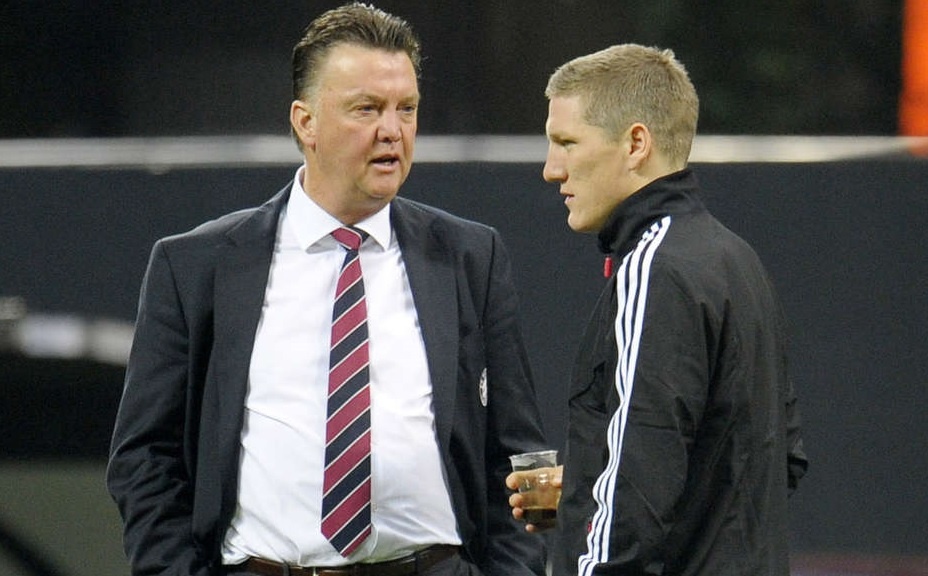 M.U choi voi so do nao khi co Schweinsteiger hinh anh