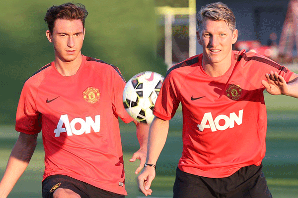 Schweinsteiger va Schneiderlin co buoi tap dau tien cung M.U hinh anh