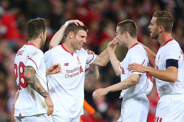 Tan binh James Milner giup Liverpool danh bai Brisbane 2-1 hinh anh