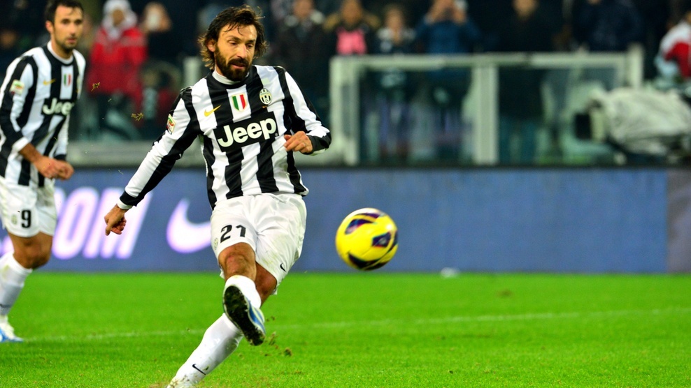 10 cu sut phat thanh ban dep nhat trong su nghiep cua Pirlo hinh anh