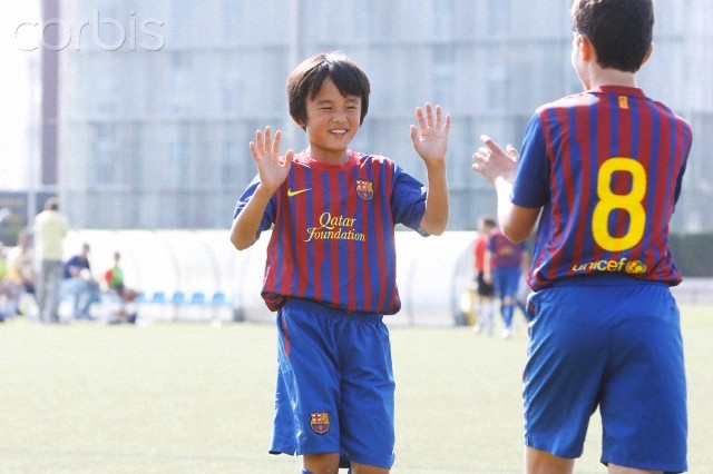 Nhung pha bong thuyet phuc cua 'Messi Nhat Ban' hinh anh