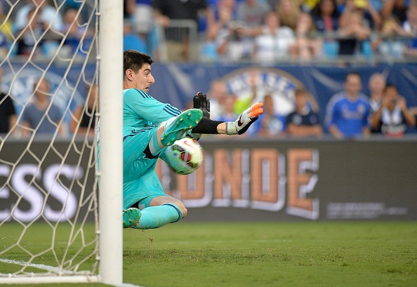 Courtois cuu thua va ghi ban trong loat da luan luu hinh anh