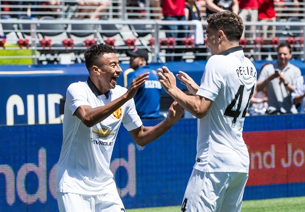 ‘Manchester United co the doat cu an ba mua toi’ hinh anh