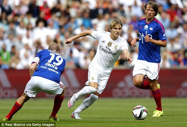 Tong hop tran dau: Valerenga 0-0 Real Madrid hinh anh