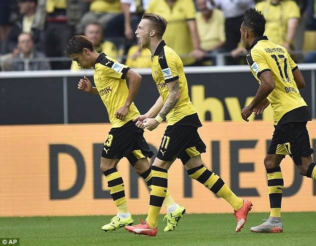 Tong hop tran dau: Dortmund 4-0 Monchengladbach hinh anh