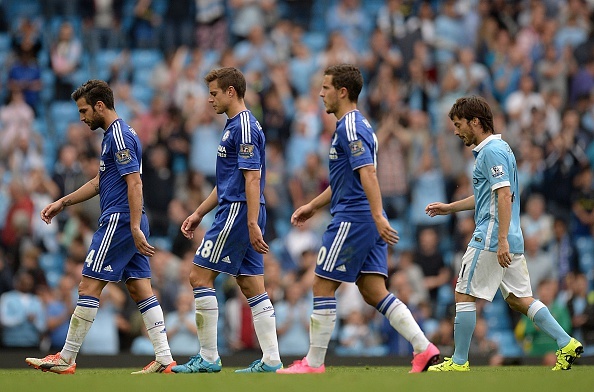 Khi Chelsea hong xe buyt hinh anh