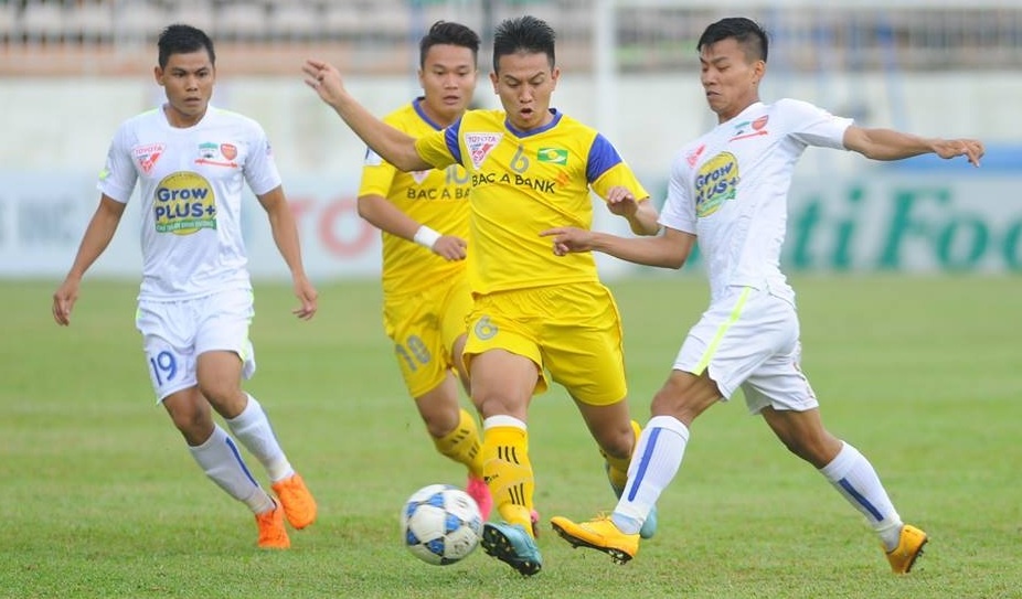 HAGL loi nguoc dong thang 3-1 truoc SLNA hinh anh