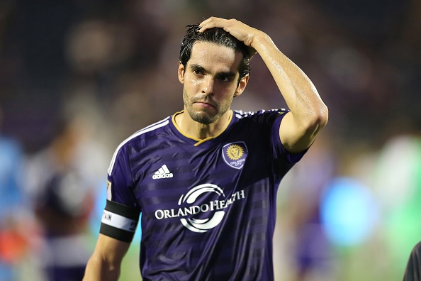 Doi bong cua Kaka thua 0-5 truoc Toronto FC hinh anh