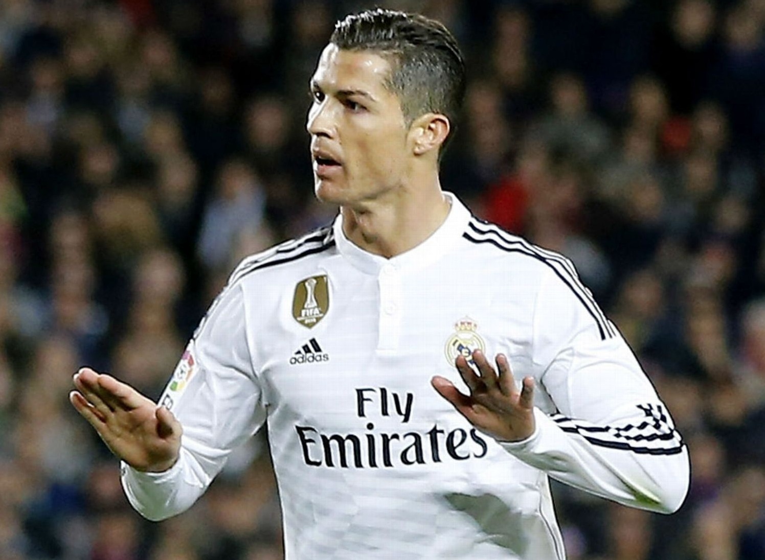 Ronaldo gui thong diep toi anti-fan sau tran hoa Gijon hinh anh