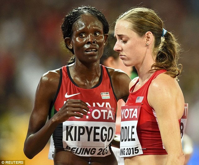 Molly Huddle mat HCD noi dung chay 10.000 m vi an mung qua som hinh anh