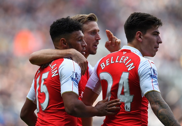 Arsenal ha Newcastle 1-0 nho cu da phan luoi hinh anh