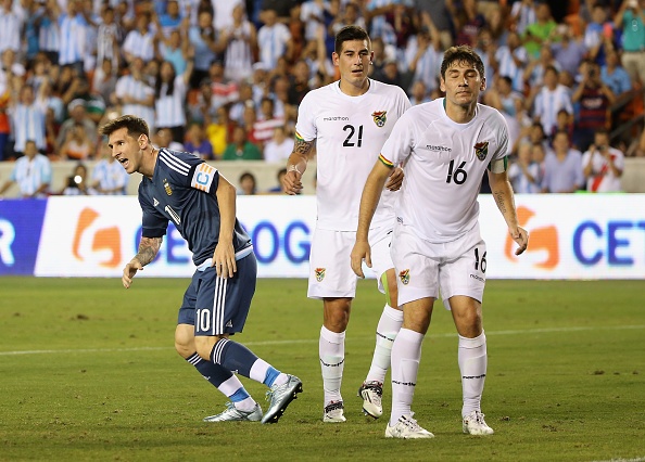 Phút 75, siêu sao thuộc biên chế Barcelona hoàn tất cú đúp sau pha kiến tạo của Sergio Aguero, giúp Argentina vươn lên dẫn 6-0.