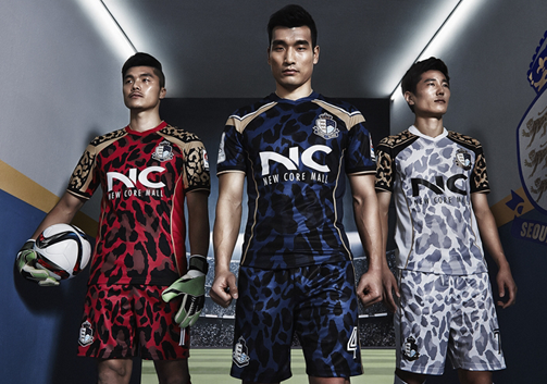 10 trang phuc bong da te nhat mua 2015/2016 hinh anh