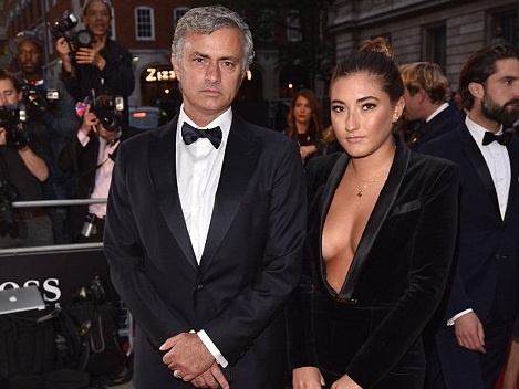 HLV Jose Mourinho du su kien cung con gai hinh anh