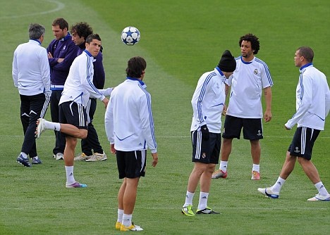 Cau thu Real gay an tuong voi da ma mot cham hinh anh