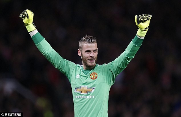 Sir Alex: ‘De Gea se giup MU vo dich Premier League mua nay’ hinh anh