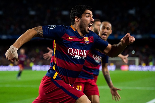 Barca loi nguoc dong tai Cup C1 voi hai ban trong 2 phut hinh anh