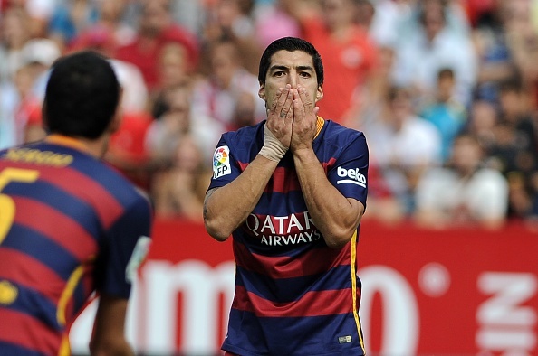 Suarez im tieng, Barca thuc thu 1-2 tren san Sevilla hinh anh