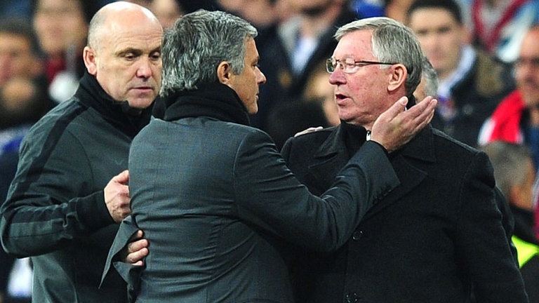 Mourinho: ‘Sir Alex khong the thuyet phuc toi toi MU’ hinh anh