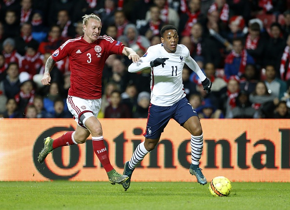 Tan binh MU ghi dau an trong lan da chinh o tuyen Phap hinh anh