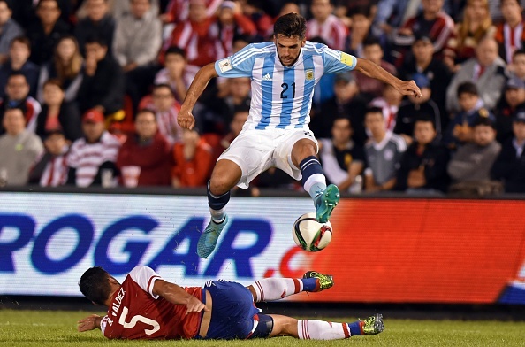 Thi dau be tac, Argentina bi Paraguay cam hoa 0-0 hinh anh