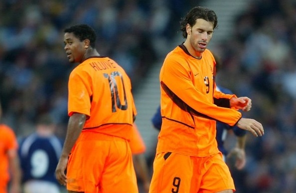 Nhung ong lon chau Au tung lam khan gia EURO, World Cup hinh anh