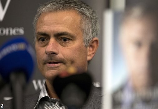 Mourinho goi an phat cua FA la su o nhuc hinh anh