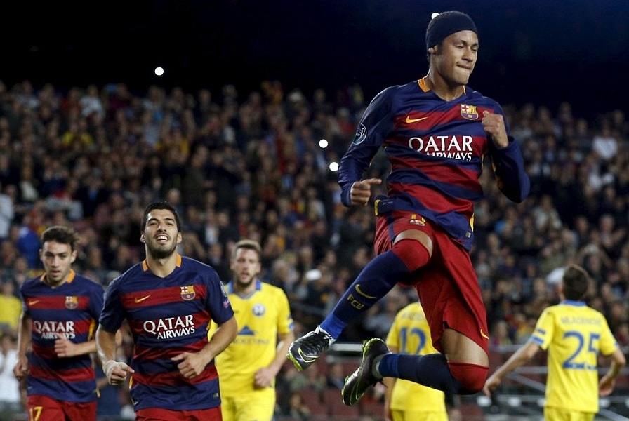 Bo doi Neymar - Suarez thang hoa, Barca thang 3-0 tai Cup C1 hinh anh