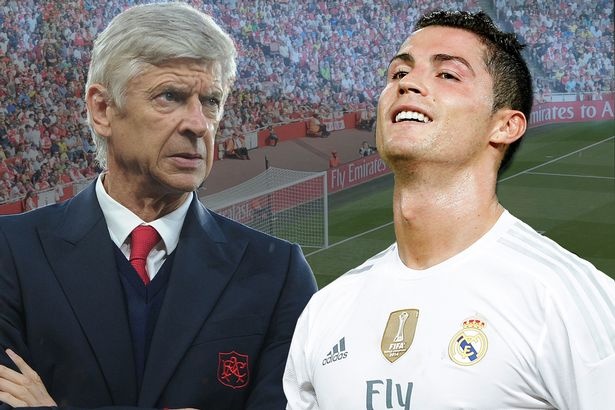 Diem tin 6/11: Huan luyen vien Wenger canh bao Ronaldo hinh anh