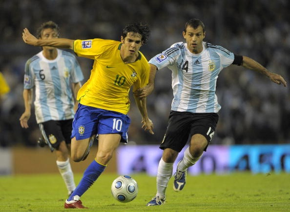 Dai chien Argentina - Brazil qua nhung con so hinh anh