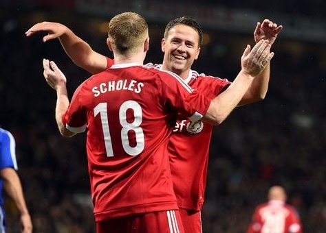 Scholes va Owen ghi ban giup doi Sir Alex thang cach biet hinh anh