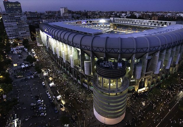An ninh o El Clasico: ‘Chiec banh mi cung bi kiem tra’ hinh anh