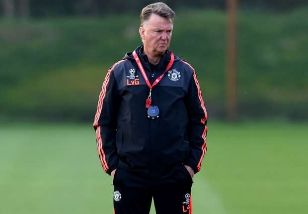 Van Gaal: ‘Toi chang lam gi nhung kiem duoc rat nhieu tien’ hinh anh