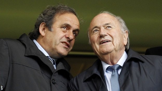 Diem tin 23/11: ‘Platini van co the lam Chu tich FIFA’ hinh anh