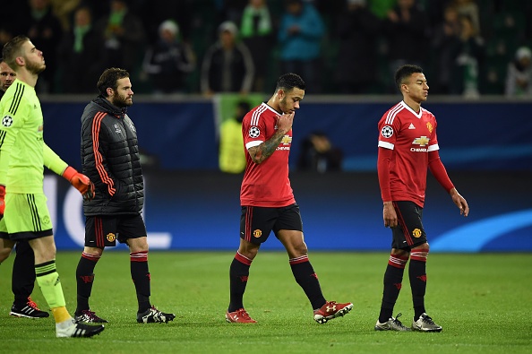MU xuong Europa League, Ronaldo cung Real lap ky luc hinh anh