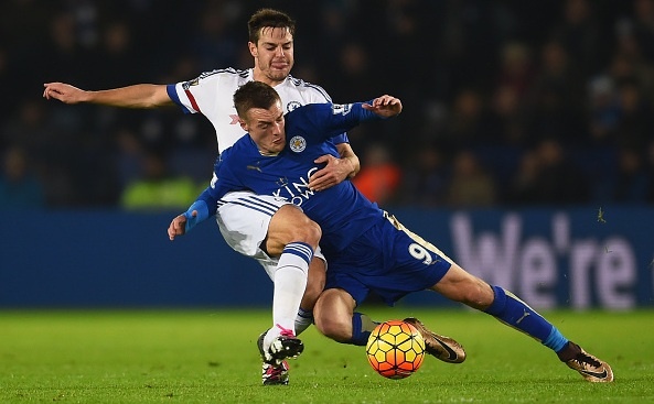 Premier League dien bien kho luong, nhieu ty le bi dao lon hinh anh