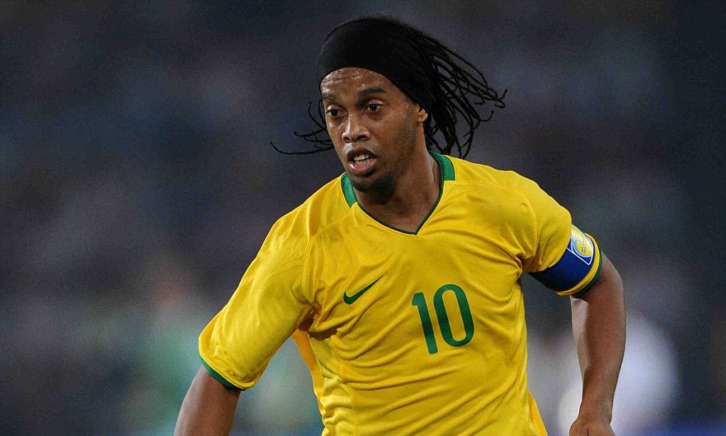 Ronaldinho - so 10 hay nhat Brazil ke tu thoi Pele? hinh anh