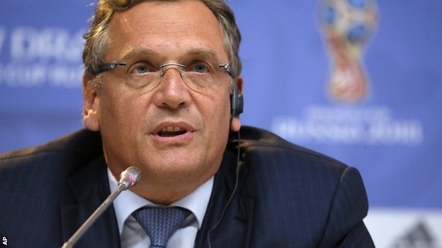 Tong thu ky FIFA Jerome Valcke doi mat voi an cam 9 nam hinh anh