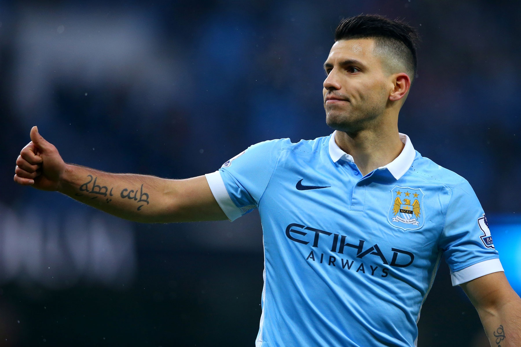 Aguero lap cu dup giup Man City ha Crystal Palace 4-0 hinh anh